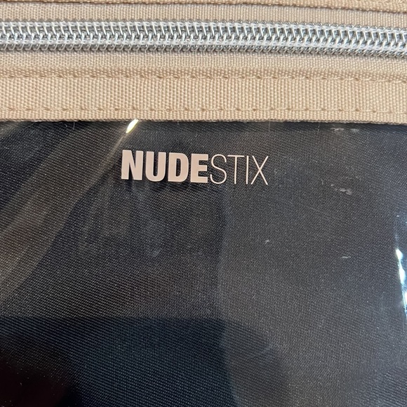 NUDESTIX HANGING COSMETIC CASE, NWT - Picture 14 of 16